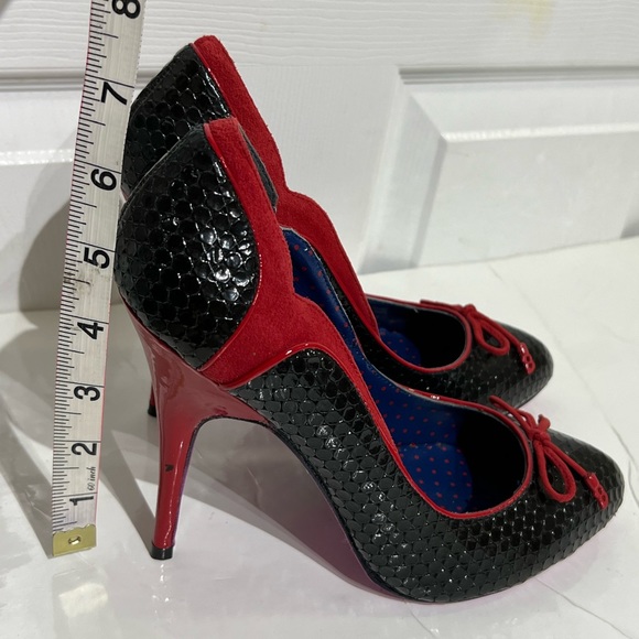 Betsey Johnson high heeled shoes - Picture 11 of 12